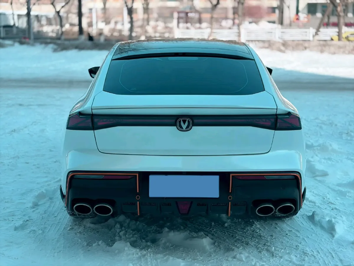 2023 ChangAn UNI-V 1.5T 188HP L4 7DCT,autocango,china used car exporter,china ev exporter,chinese used car exporter,chinese used ev exporter