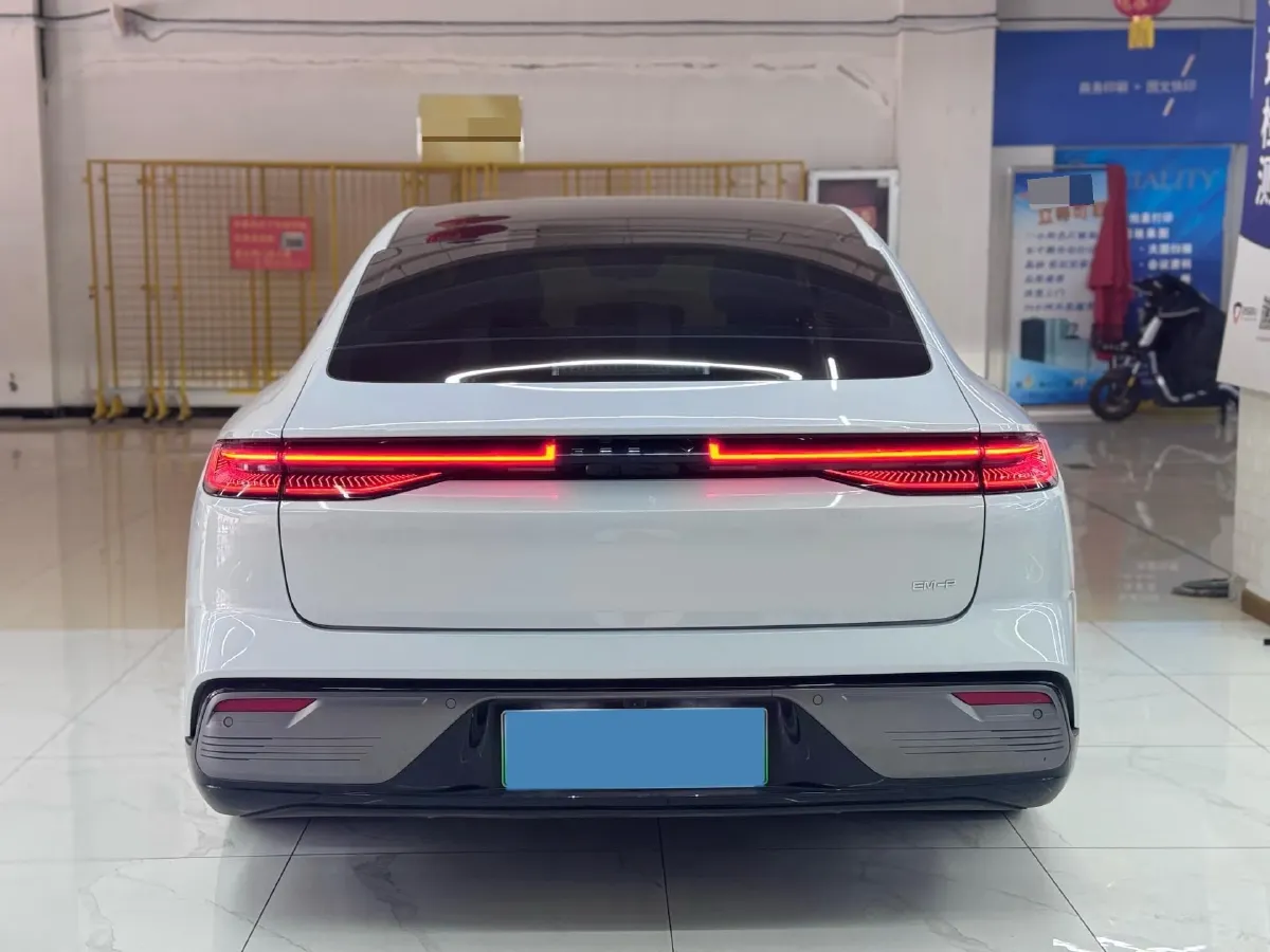 2025 Geely Galaxy Starshine 8 1.5T 163HP L4 3DHT PHEV 18.4KWH,autocango,china used car exporter,china ev exporter,chinese used car exporter,chinese used ev exporter