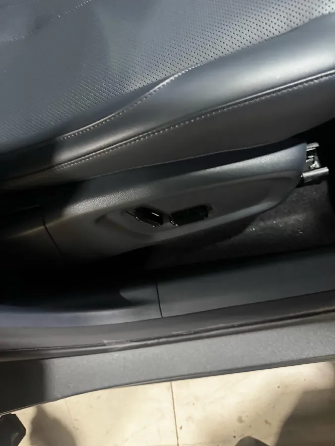 2024 LanDian E5 1.5L 110HP L4 E-CVT PHEV 17.52KWH,autocango,china used car exporter,china ev exporter,chinese used car exporter,chinese used ev exporter