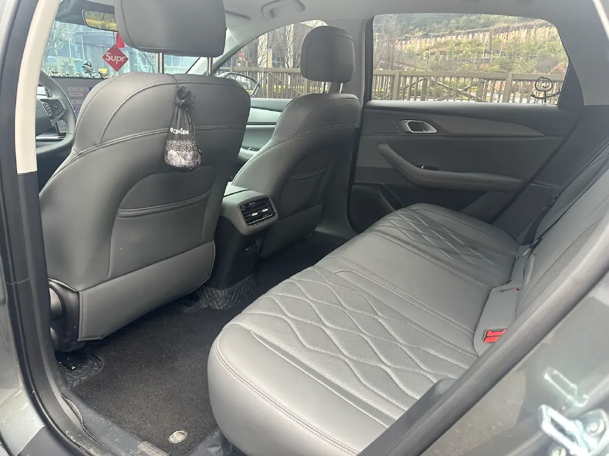 2025 Geely Galaxy A7 1.5L 112HP L4 1DHT PHEV,autocango,china used car exporter,china ev exporter,chinese used car exporter,chinese used ev exporter