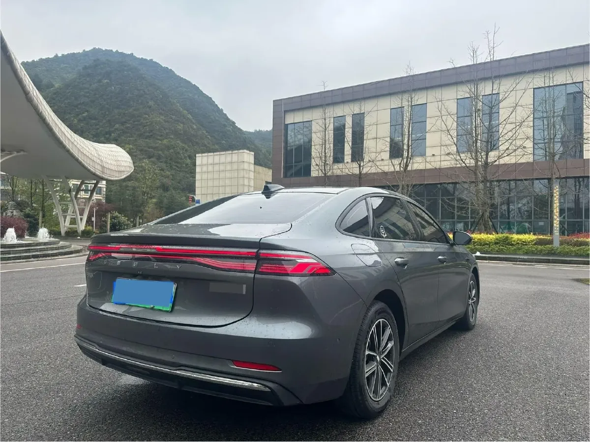 2025 Geely Galaxy A7 1.5L 112HP L4 1DHT PHEV,autocango,china used car exporter,china ev exporter,chinese used car exporter,chinese used ev exporter