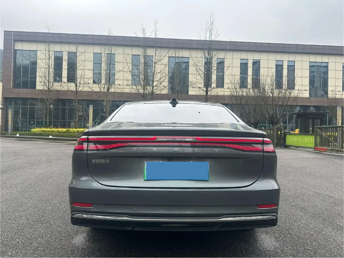 2025 Geely Galaxy A7 1.5L 112HP L4 1DHT PHEV,autocango,china used car exporter,china ev exporter,chinese used car exporter,chinese used ev exporter