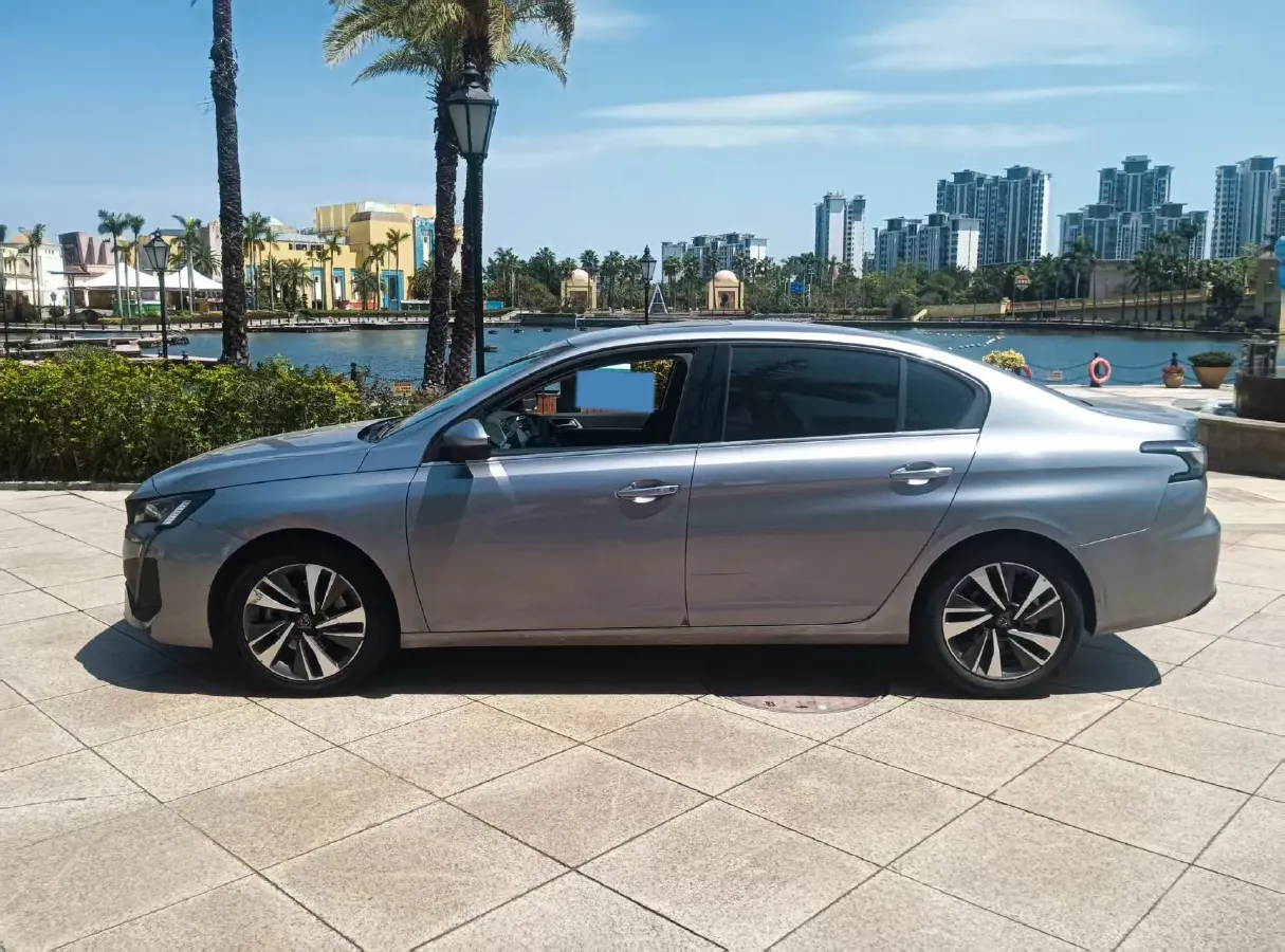 2022 Peugeot 408 1.6T 170HP L4 6AT,autocango,china used car exporter,china ev exporter,chinese used car exporter,chinese used ev exporter