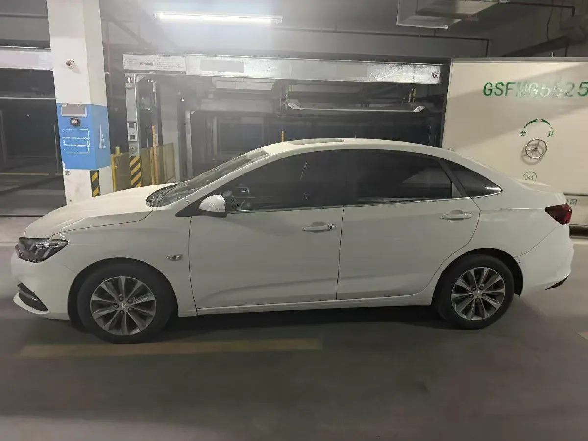 2022 Chevrolet Monza 1.5L 113HP L4 6AT,autocango,china used car exporter,china ev exporter,chinese used car exporter,chinese used ev exporter