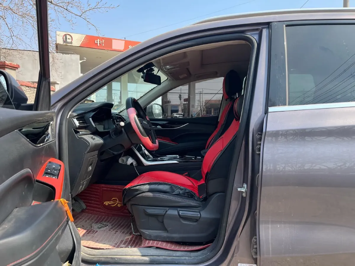 2019 MAXUS D60 1.5T 169HP L4 7DCT,autocango,china used car exporter,china ev exporter,chinese used car exporter,chinese used ev exporter