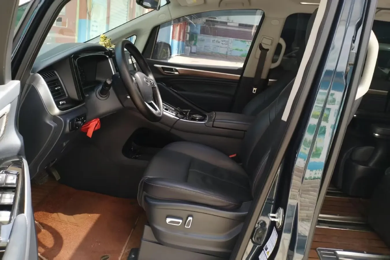 2021 GAC Trumpchi M8 2.0T 252HP L4 8AT,autocango,china used car exporter,china ev exporter,chinese used car exporter,chinese used ev exporter