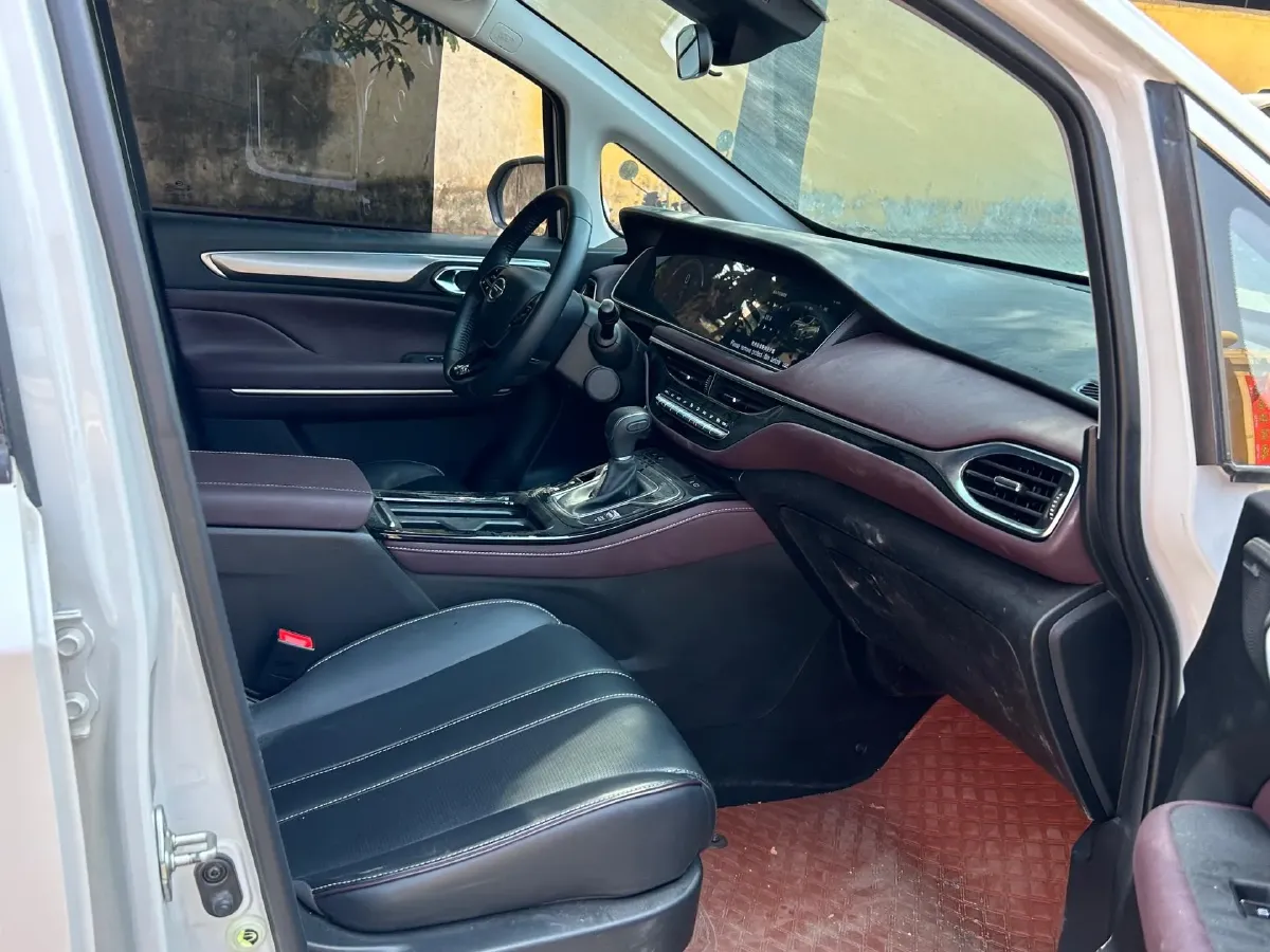 2023 GAC Trumpchi M6 1.5T 177HP L4 7DCT,autocango,china used car exporter,china ev exporter,chinese used car exporter,chinese used ev exporter