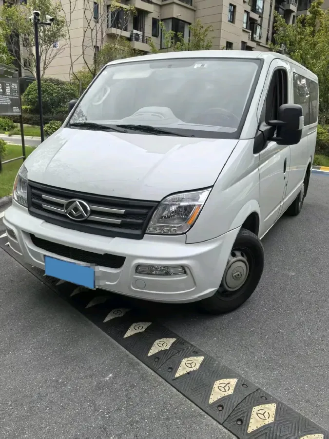 2021 MAXUS XinTu V80 2.0T 139HP L4 6MT,autocango,china used car exporter,china ev exporter,chinese used car exporter,chinese used ev exporter