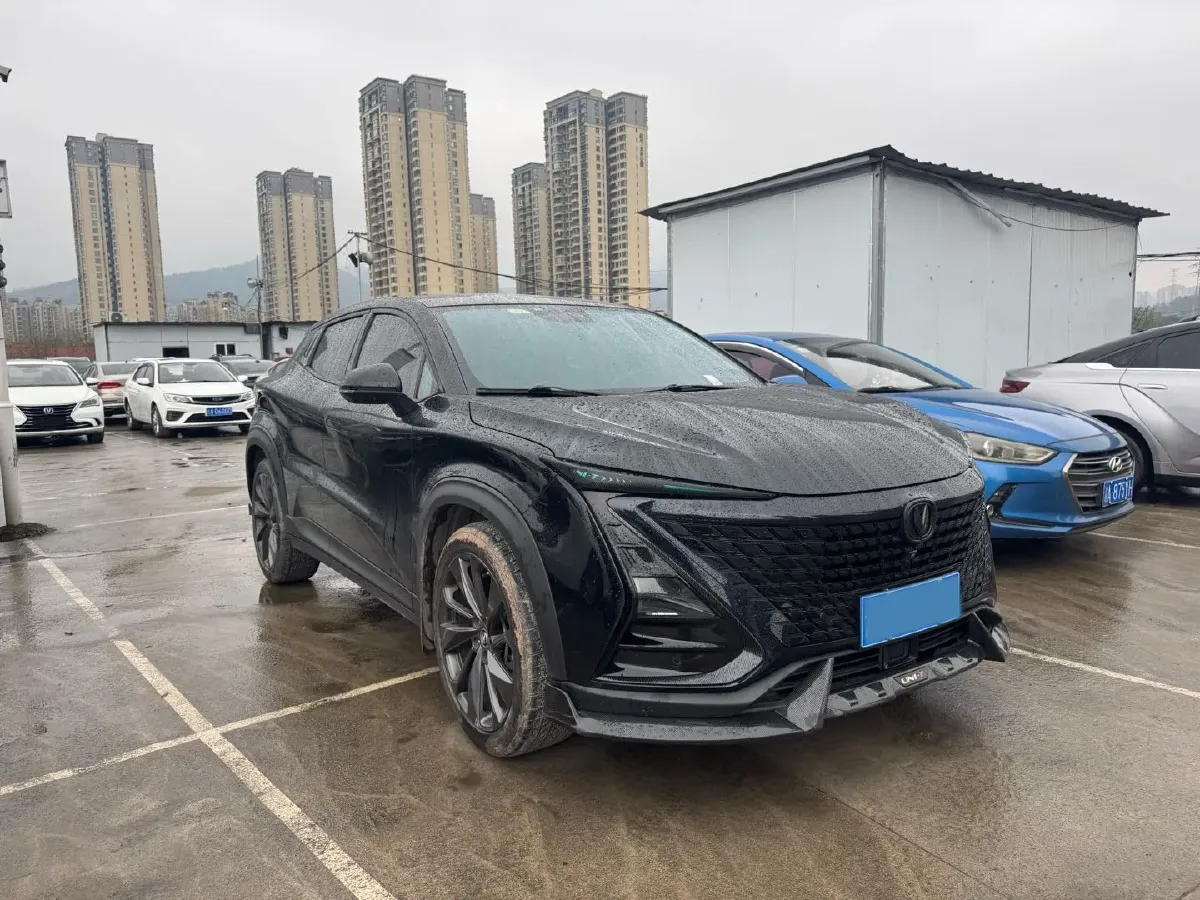 2020 ChangAn UNI-T 1.5T 180HP L4 7DCT,autocango,china used car exporter,china ev exporter,chinese used car exporter,chinese used ev exporter