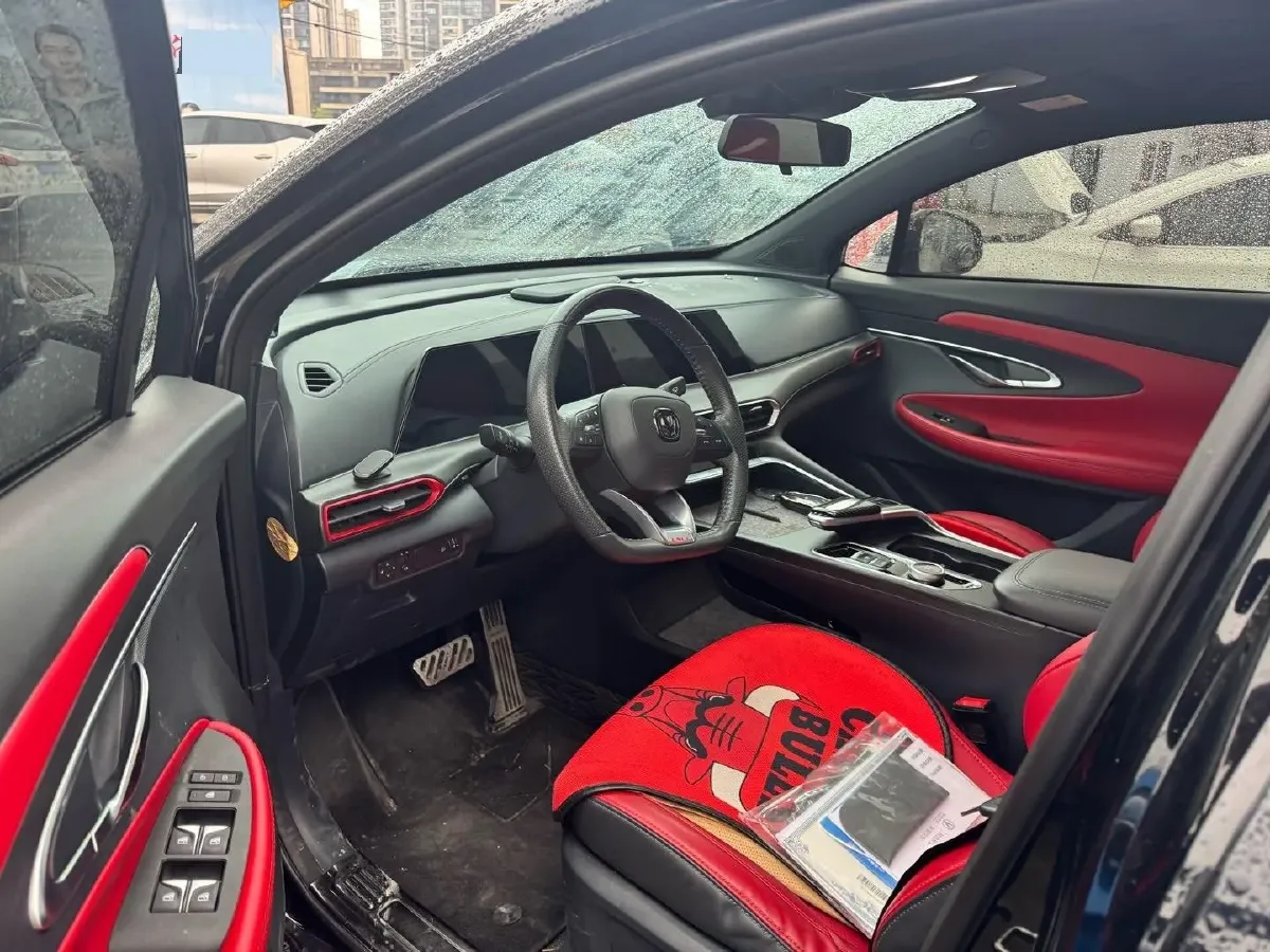 2020 ChangAn UNI-T 1.5T 180HP L4 7DCT,autocango,china used car exporter,china ev exporter,chinese used car exporter,chinese used ev exporter