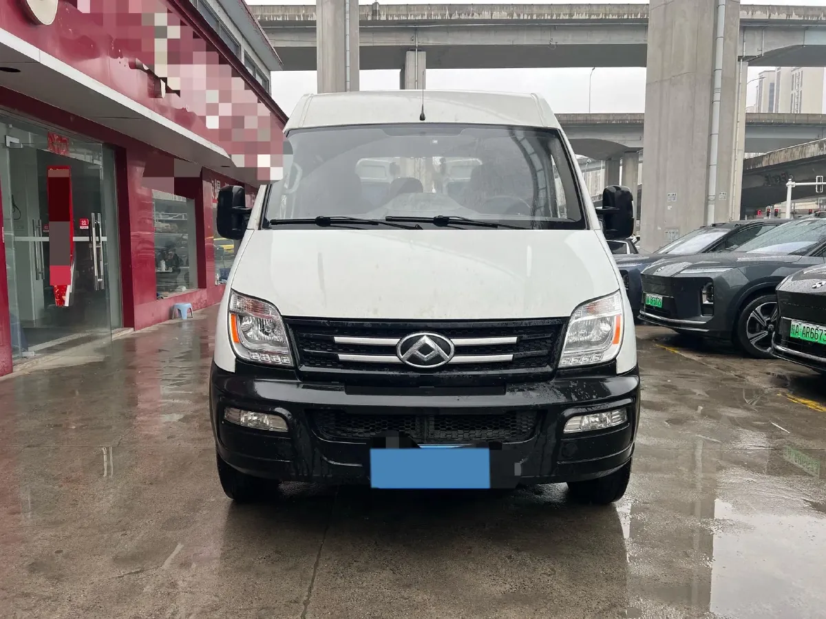 2020 MAXUS XinTu V80 2.5T 136HP L4 6MT,autocango,china used car exporter,china ev exporter,chinese used car exporter,chinese used ev exporter