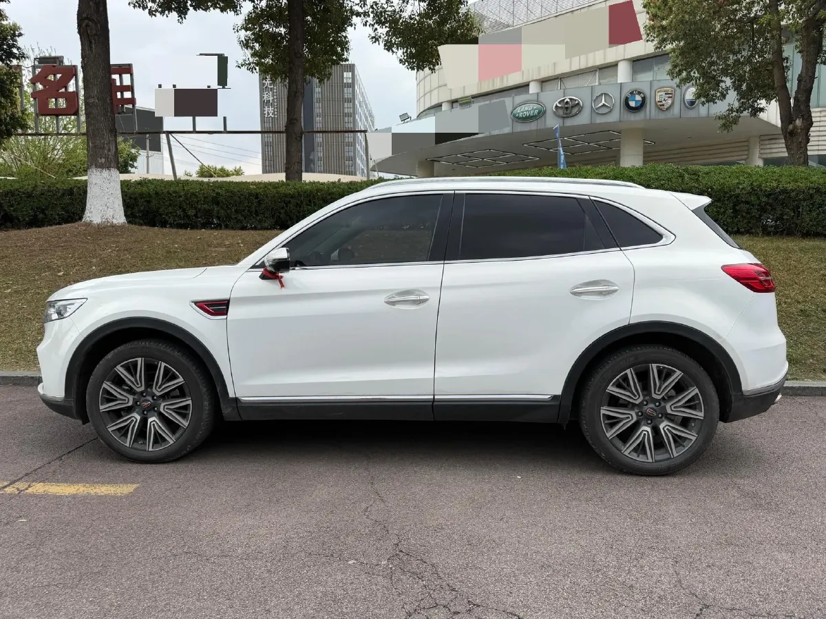 2022 HongQi HS5 2.0T 224HP L4 6AT,autocango,china used car exporter,china ev exporter,chinese used car exporter,chinese used ev exporter