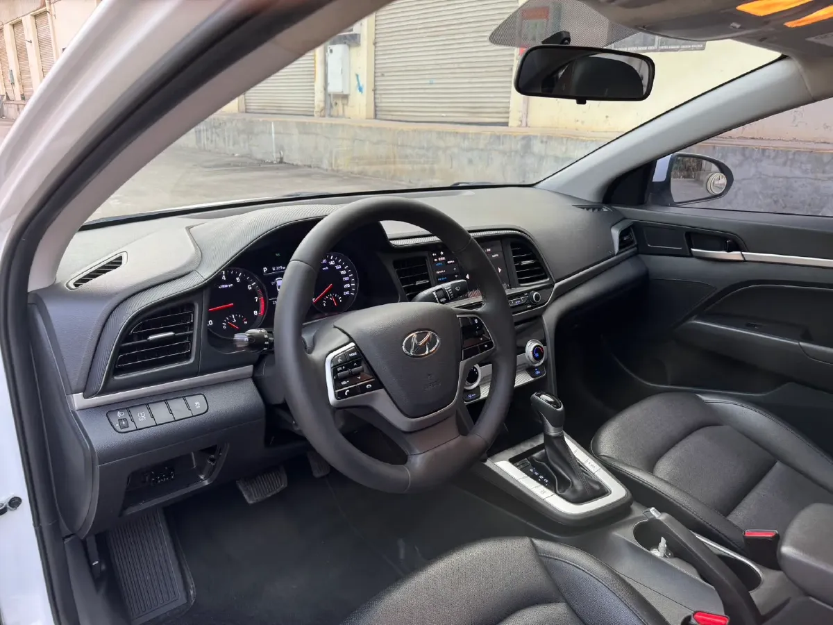 2020 Hyundai Elantra 1.5L 115HP L4 CVT,autocango,china used car exporter,china ev exporter,chinese used car exporter,chinese used ev exporter