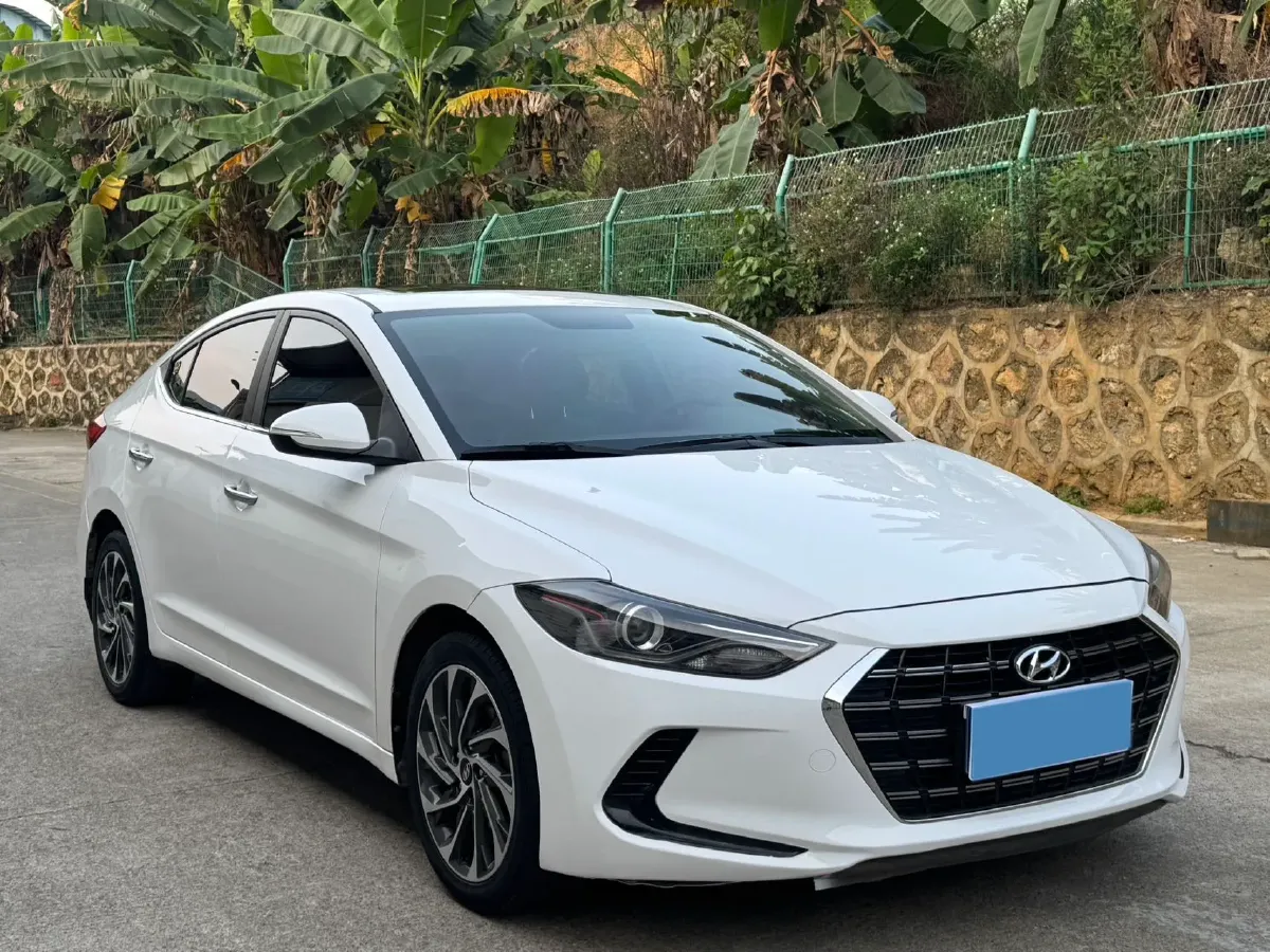 2020 Hyundai Elantra 1.5L 115HP L4 CVT,autocango,china used car exporter,china ev exporter,chinese used car exporter,chinese used ev exporter
