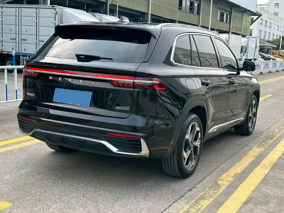 2021 Geely Monjaro 2.0T 218HP L4 7DCT,autocango,china used car exporter,china ev exporter,chinese used car exporter,chinese used ev exporter