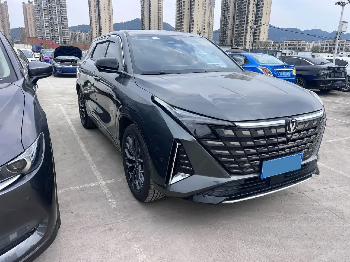2025 ChangAn UNI-Z 1.5T 188HP L4 7DCT,autocango,china used car exporter,china ev exporter,chinese used car exporter,chinese used ev exporter
