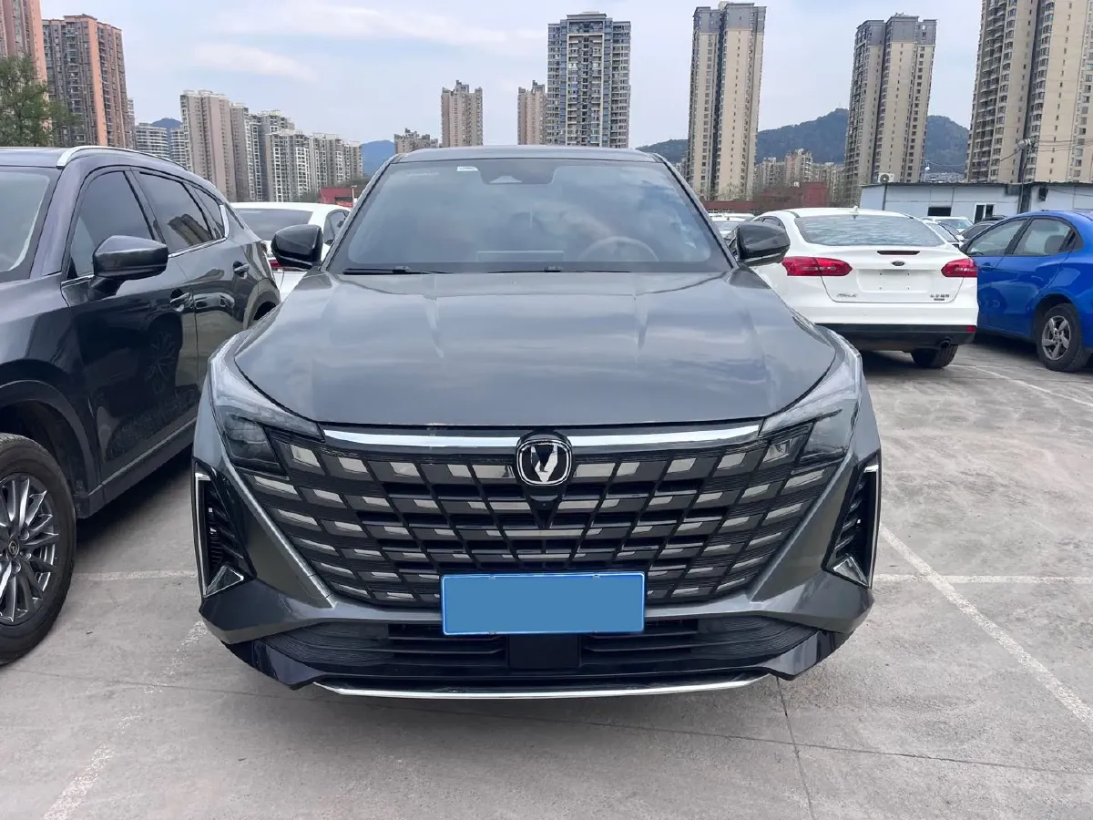 2025 ChangAn UNI-Z 1.5T 188HP L4 7DCT,autocango,china used car exporter,china ev exporter,chinese used car exporter,chinese used ev exporter