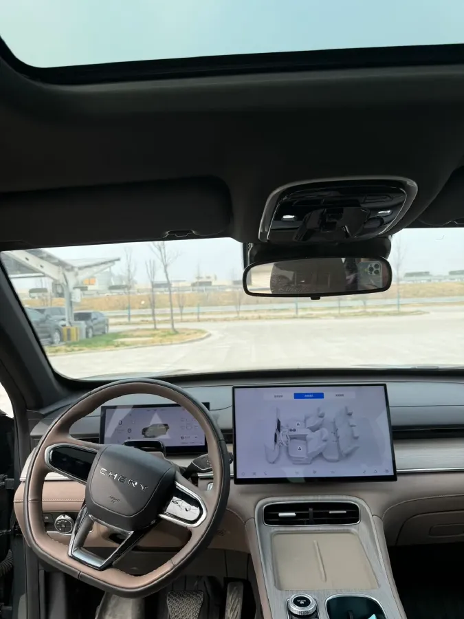 2025 Chery Tiggo 8 Plus 1.6T 197HP L4 7DCT,autocango,china used car exporter,china ev exporter,chinese used car exporter,chinese used ev exporter