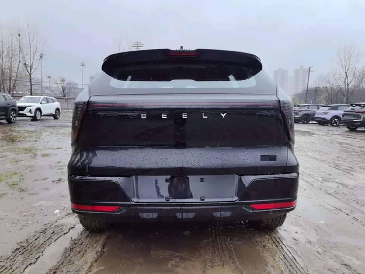 2025 Geely StarRay 1.5T 181HP L4 7DCT,autocango,china used car exporter,china ev exporter,chinese used car exporter,chinese used ev exporter