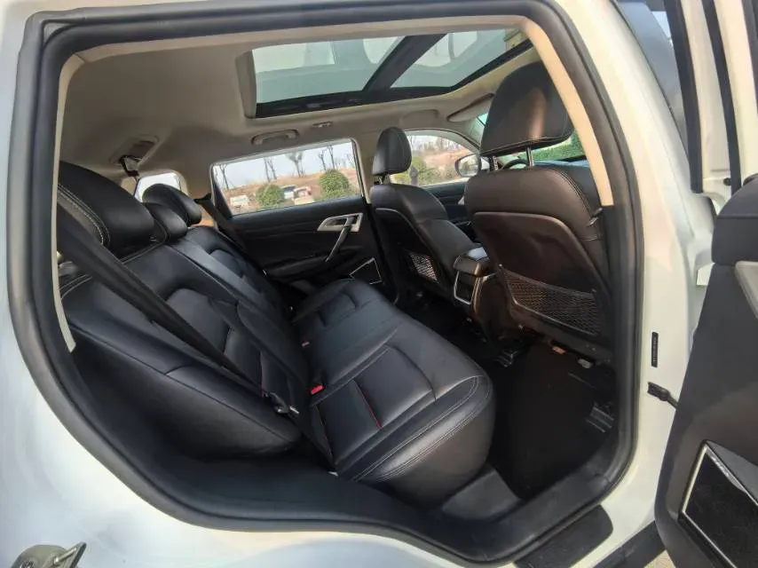 2016 Geely Azkarra 2.0L 141HP L4 6MT,autocango,china used car exporter,china ev exporter,chinese used car exporter,chinese used ev exporter