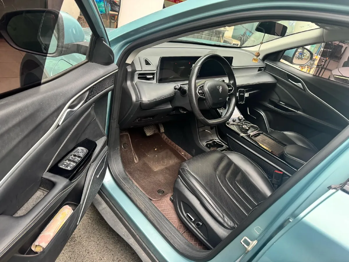 2022 Roewe RX5 MAX 1.5T 181HP L4 6AT,autocango,china used car exporter,china ev exporter,chinese used car exporter,chinese used ev exporter