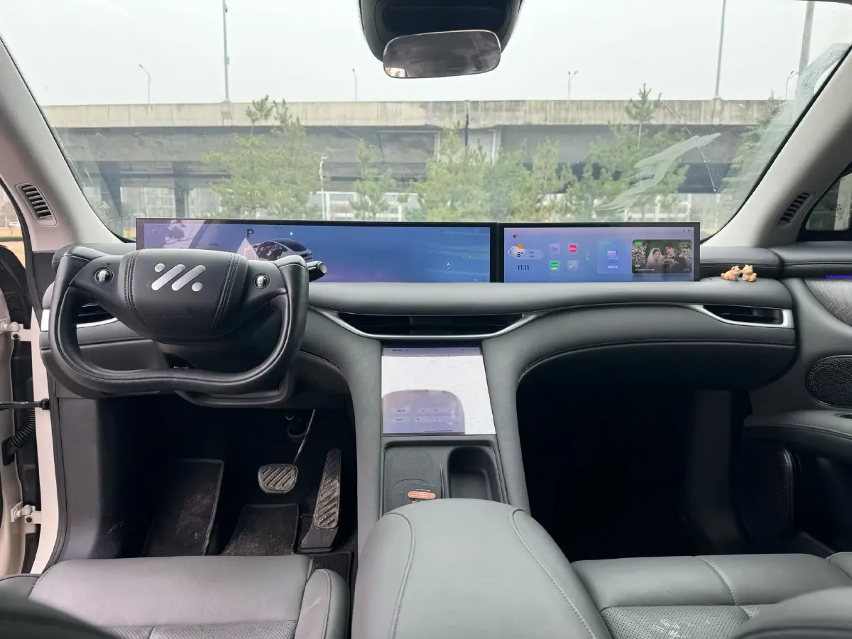 2025 IM LS6 BEV 83KWH,autocango,china used car exporter,china ev exporter,chinese used car exporter,chinese used ev exporter