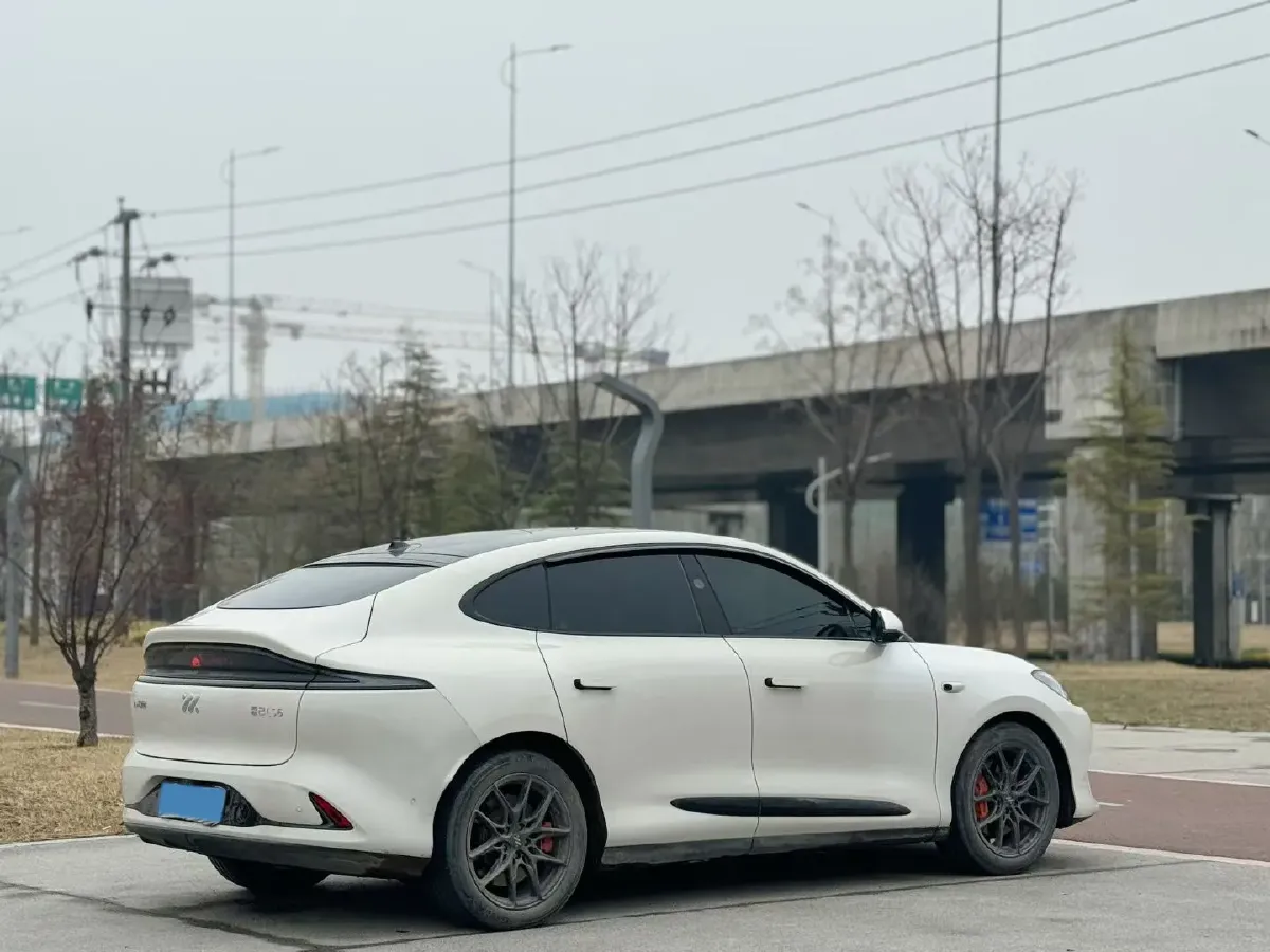 2025 IM LS6 BEV 83KWH,autocango,china used car exporter,china ev exporter,chinese used car exporter,chinese used ev exporter