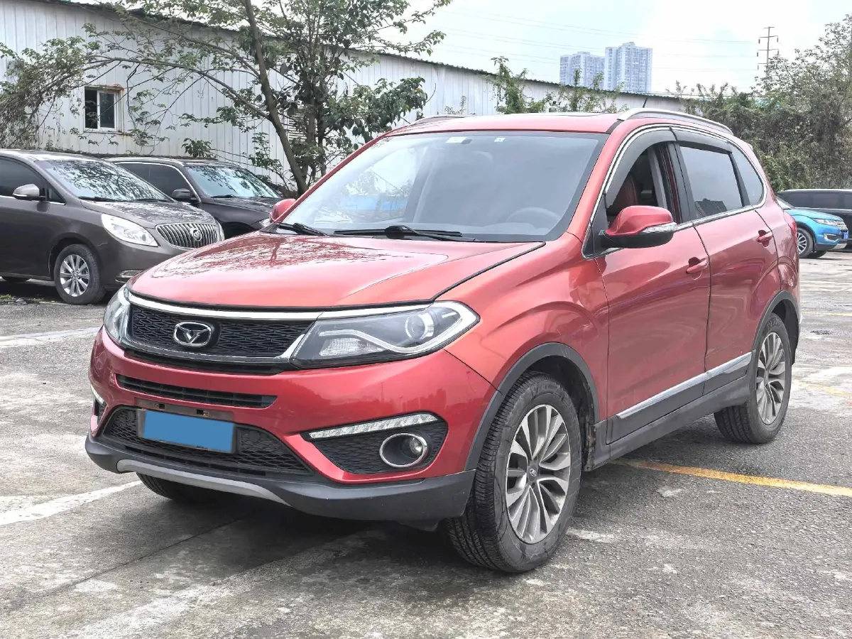 2017 Chery Tiggo 5 1.5T 152HP L4 5MT,autocango,china used car exporter,china ev exporter,chinese used car exporter,chinese used ev exporter