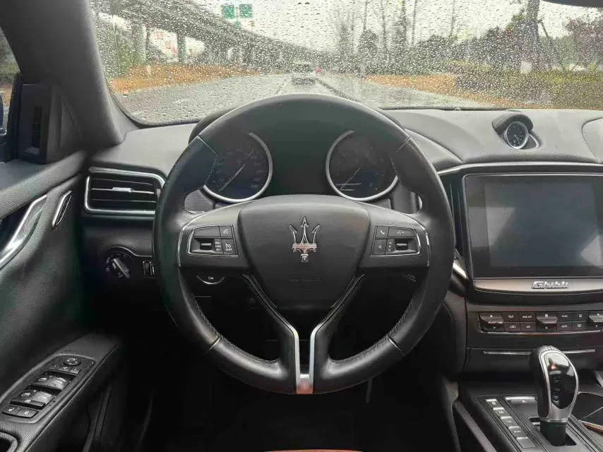 2018 Maserati Ghibli 3.0T 350HP V6 8AT,autocango,china used car exporter,china ev exporter,chinese used car exporter,chinese used ev exporter