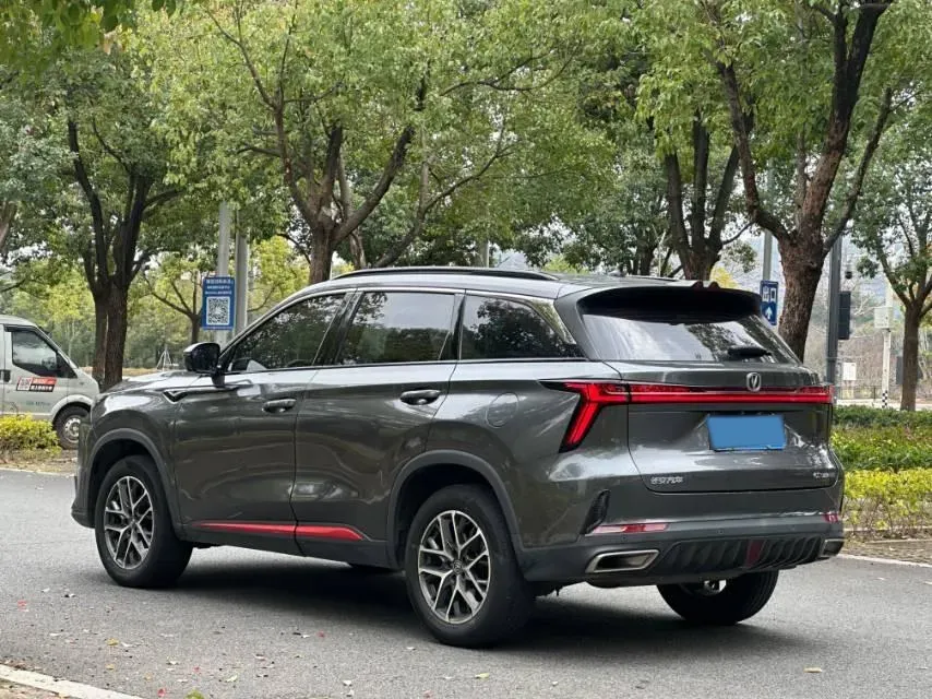 2023 ChangAn CS75 Plus 1.5T 188HP L4 8AT,autocango,china used car exporter,china ev exporter,chinese used car exporter,chinese used ev exporter