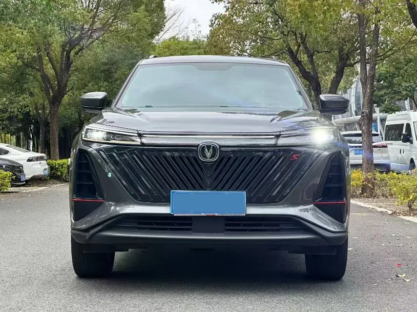 2023 ChangAn CS75 Plus 1.5T 188HP L4 8AT,autocango,china used car exporter,china ev exporter,chinese used car exporter,chinese used ev exporter