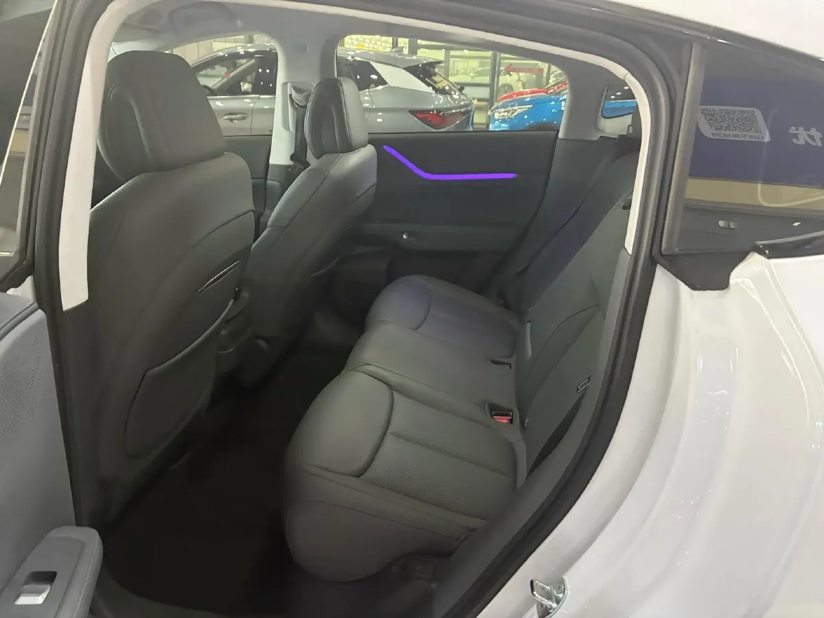 2025 Xpeng G6 BEV 68.5KWH,autocango,china used car exporter,china ev exporter,chinese used car exporter,chinese used ev exporter