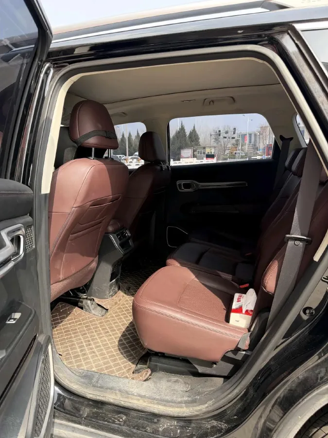 2022 Geely Okavango 1.8T 184HP L4 7DCT,autocango,china used car exporter,china ev exporter,chinese used car exporter,chinese used ev exporter