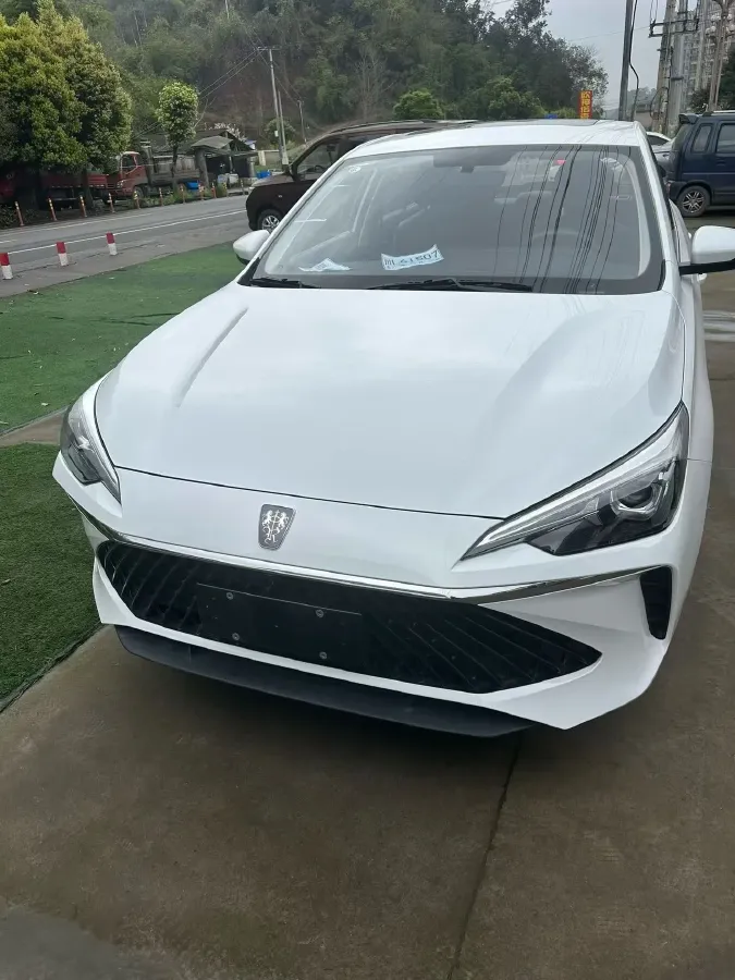 2023 Roewe i5 1.5L 129HP L4 CVT,autocango,china used car exporter,china ev exporter,chinese used car exporter,chinese used ev exporter