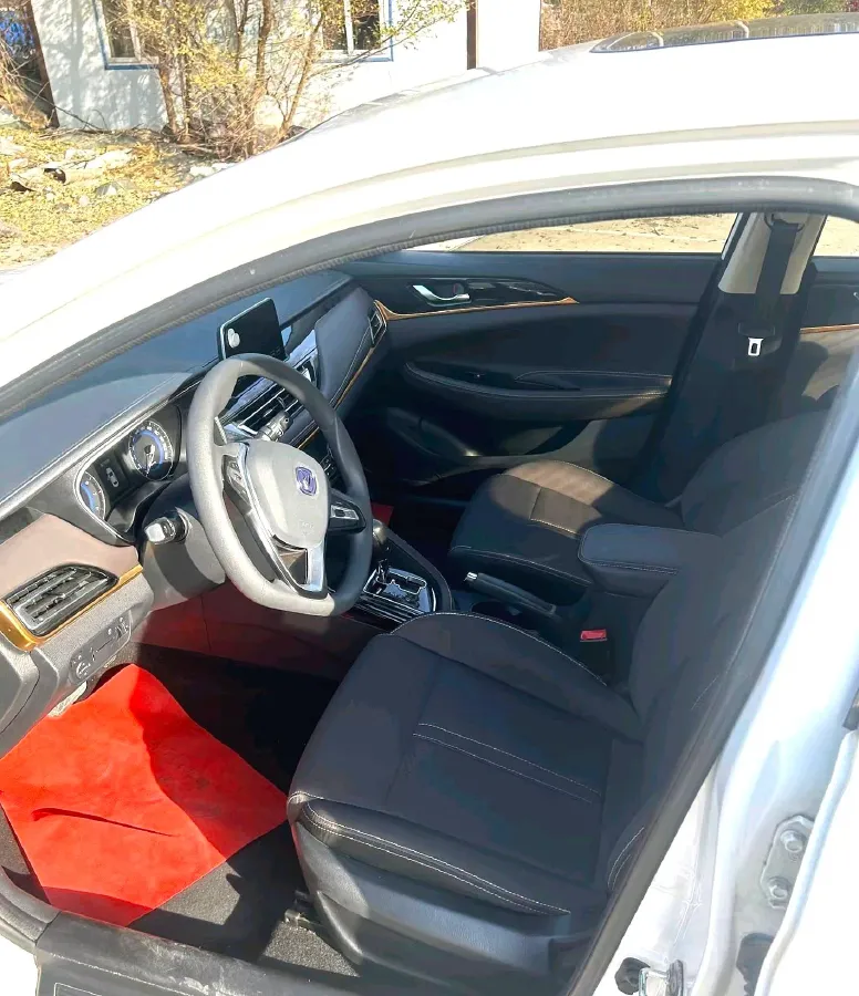 2019 ChangAn Eado DT 1.6L 125HP L4 4AT,autocango,china used car exporter,china ev exporter,chinese used car exporter,chinese used ev exporter