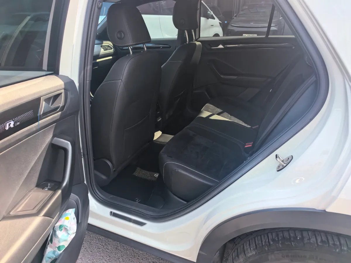 2021 Volkswagen T-Roc 1.4T 150HP L4 7DCT,autocango,china used car exporter,china ev exporter,chinese used car exporter,chinese used ev exporter