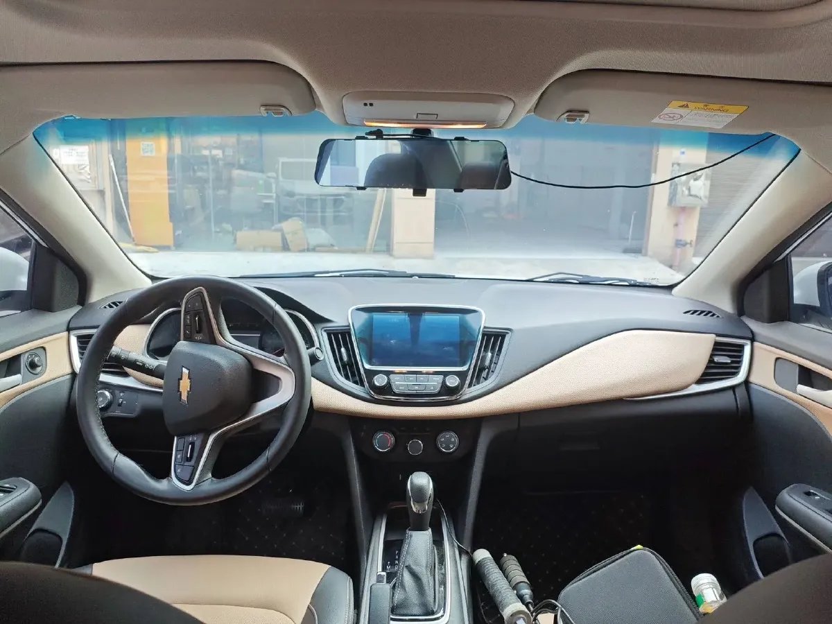 2022 Chevrolet Monza 1.5L 113HP L4 6AT,autocango,china used car exporter,china ev exporter,chinese used car exporter,chinese used ev exporter