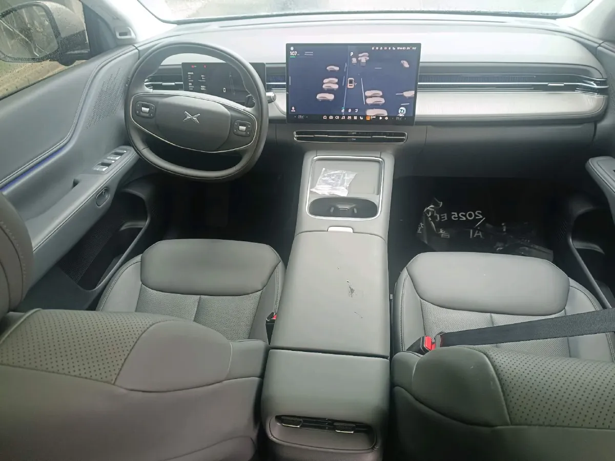 2025 Xpeng G6 BEV 68.5KWH,autocango,china used car exporter,china ev exporter,chinese used car exporter,chinese used ev exporter