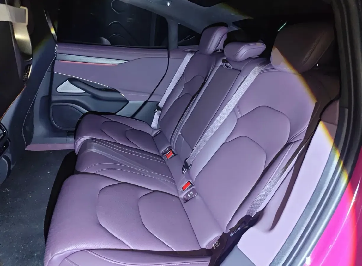 2024 MI SU7 BEV 101KWH,autocango,china used car exporter,china ev exporter,chinese used car exporter,chinese used ev exporter