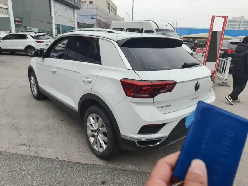 2021 Volkswagen T-Roc 1.4T 150HP L4 7DCT,autocango,china used car exporter,china ev exporter,chinese used car exporter,chinese used ev exporter