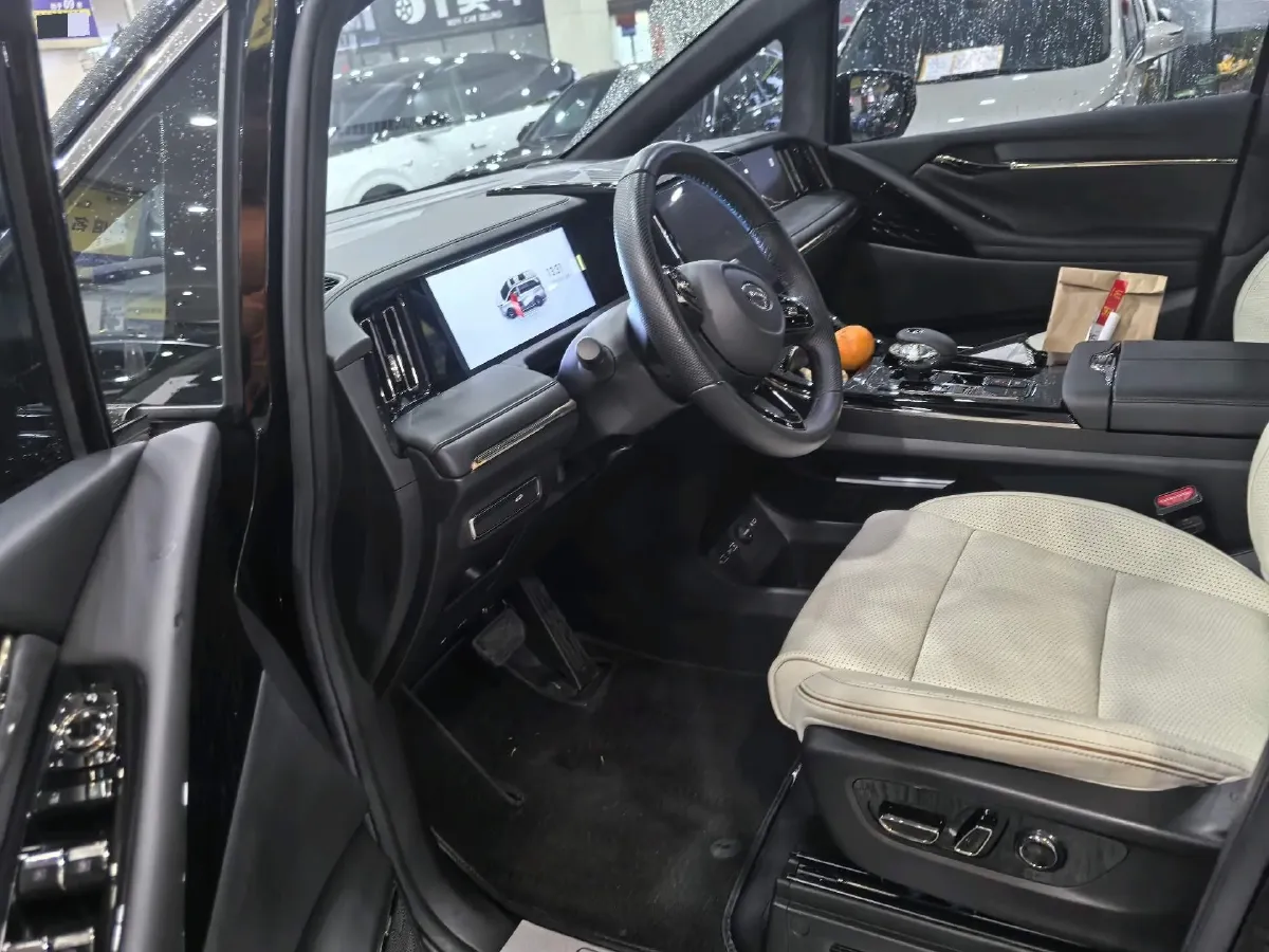 2023 GAC Trumpchi M8 2.0T 252HP L4 8AT,autocango,china used car exporter,china ev exporter,chinese used car exporter,chinese used ev exporter