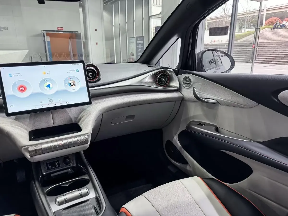 2021 Ford Escort 1.5L 122HP L3 6AT,autocango,china used car exporter,china ev exporter,chinese used car exporter,chinese used ev exporter