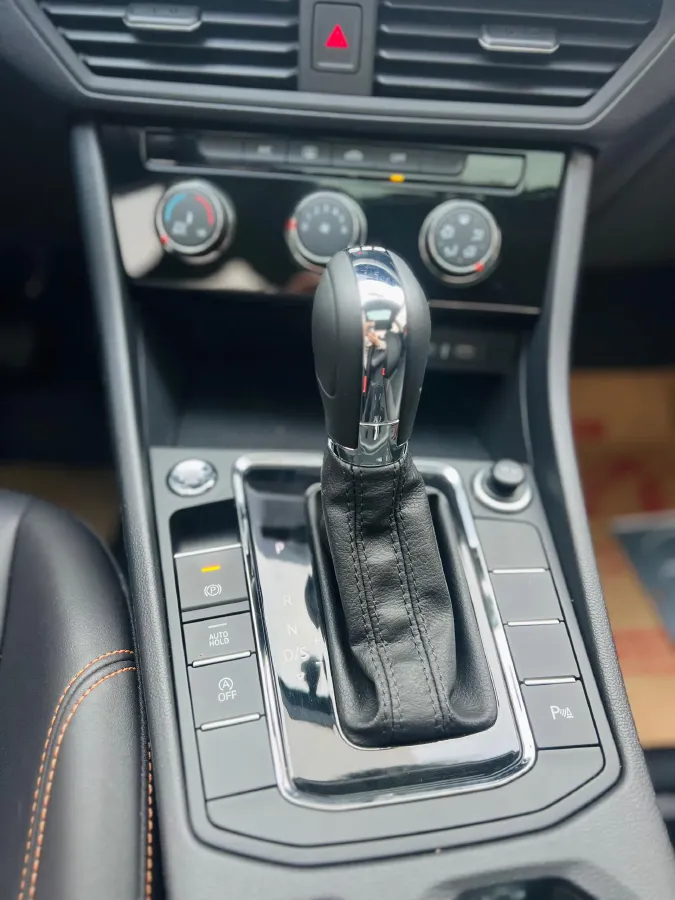 2023 Volkswagen Bora 1.2T 116HP L4 7DCT,autocango,china used car exporter,china ev exporter,chinese used car exporter,chinese used ev exporter