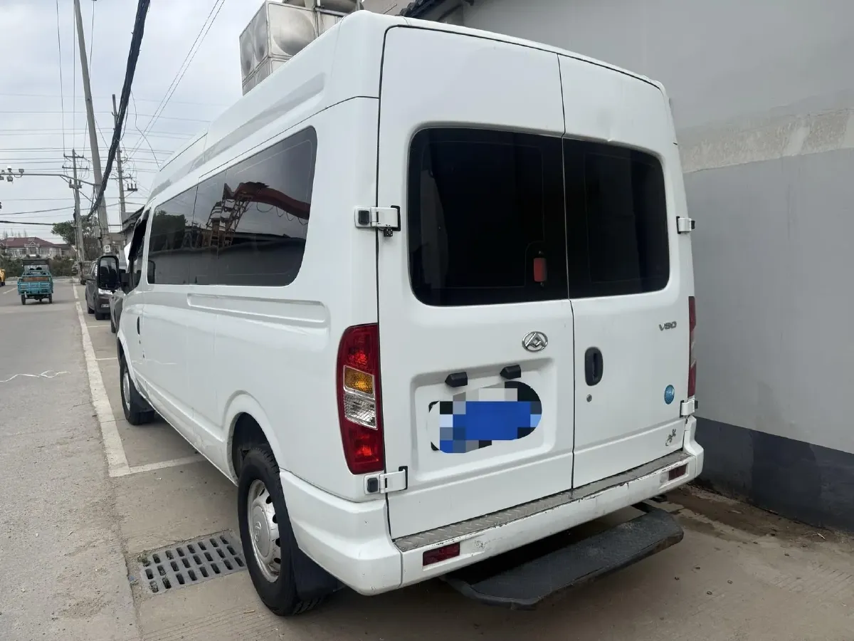 2019 MAXUS XinTu V80 2.0T 139HP L4 6MT,autocango,china used car exporter,china ev exporter,chinese used car exporter,chinese used ev exporter