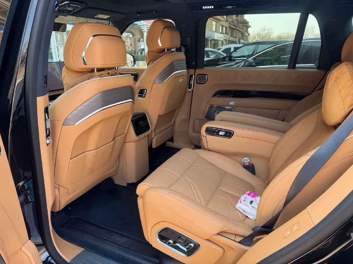 2025 Zeekr 9X 2.0T 279HP L4 1DHT PHEV,autocango,china used car exporter,china ev exporter,chinese used car exporter,chinese used ev exporter