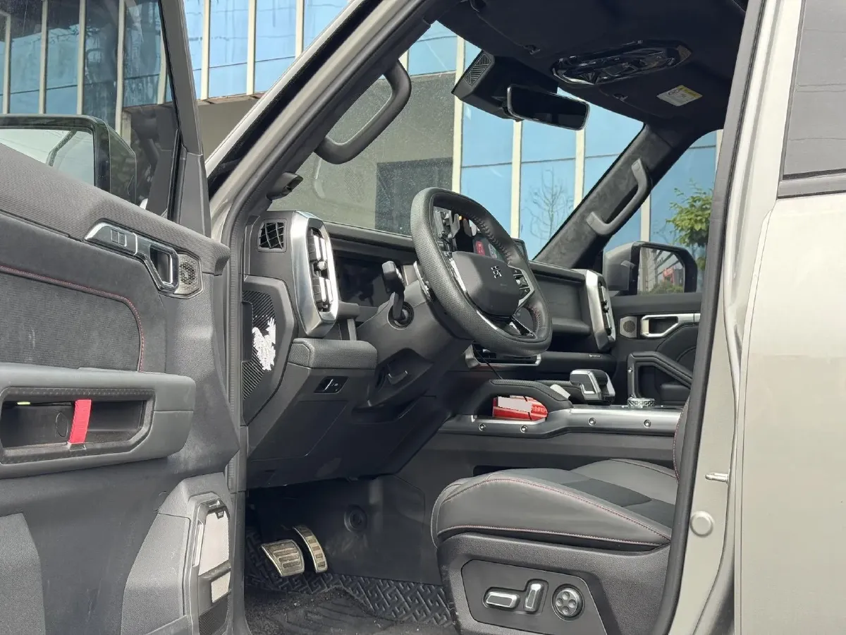 2024 Jetour Traveller 2.0T 254HP L4 7DCT,autocango,china used car exporter,china ev exporter,chinese used car exporter,chinese used ev exporter