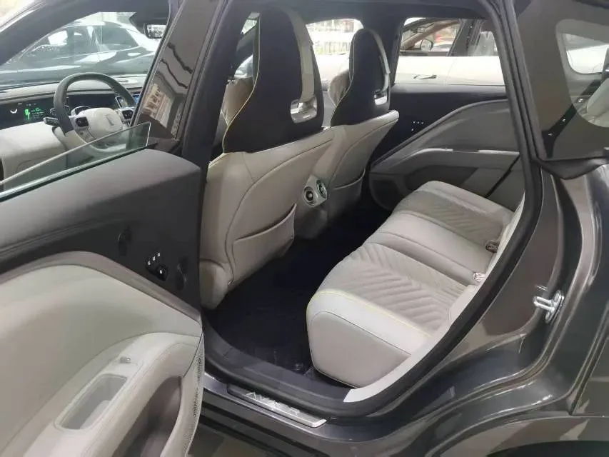 2025 Avatr 11 BEV,autocango,china used car exporter,china ev exporter,chinese used car exporter,chinese used ev exporter