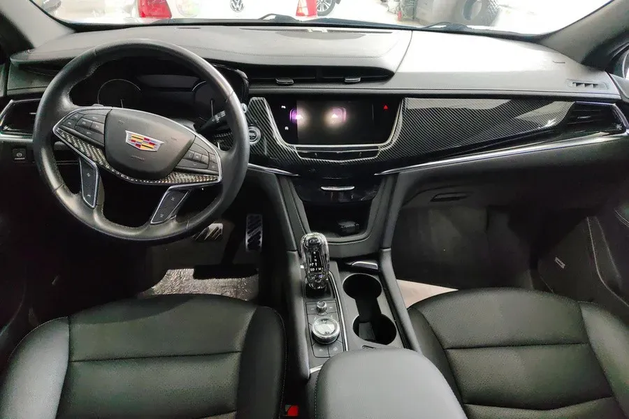 2022 Cadillac XT5 2.0T 237HP L4 9AT,autocango,china used car exporter,china ev exporter,chinese used car exporter,chinese used ev exporter