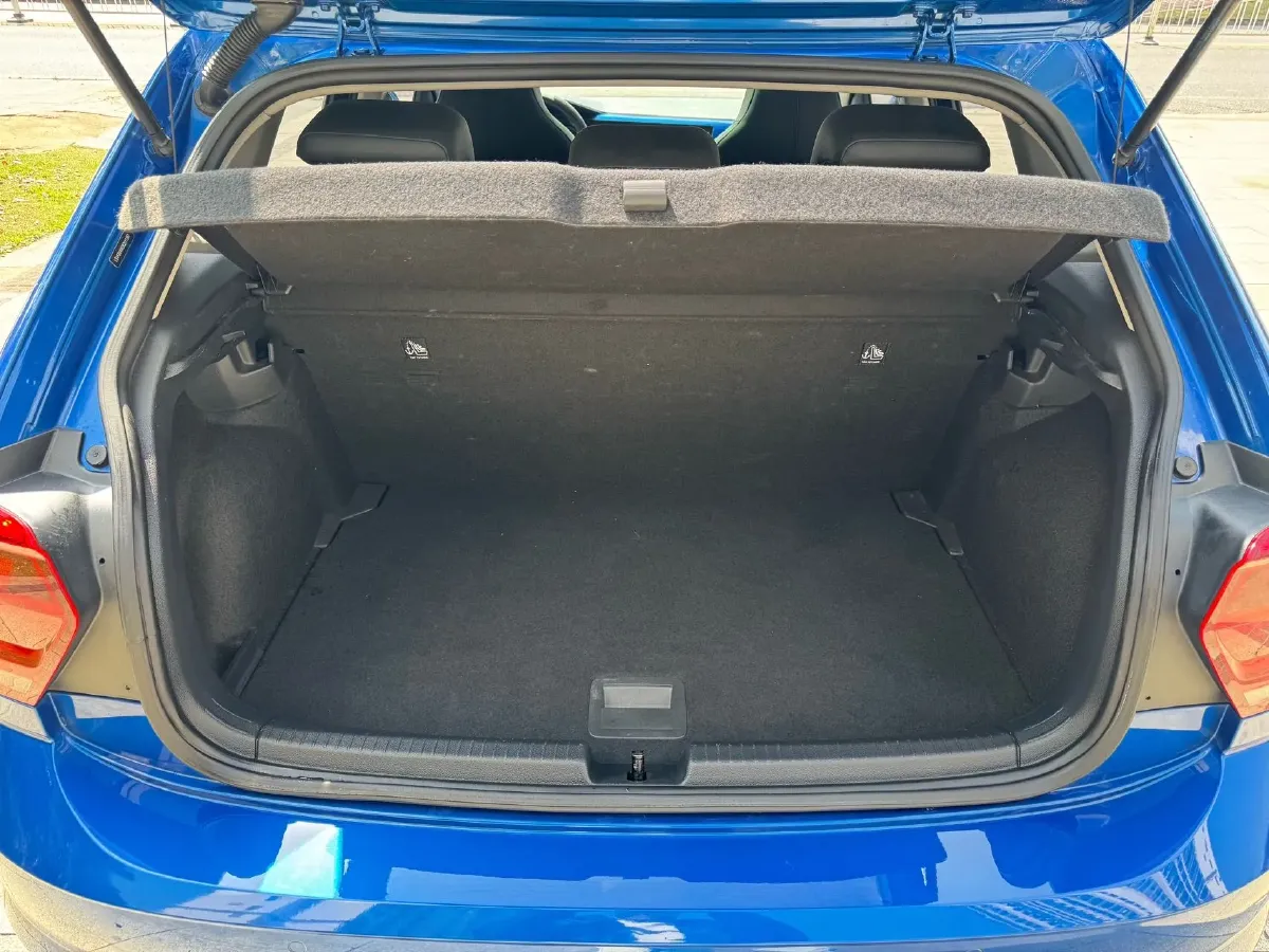 2019 Volkswagen Polo 1.5L 113HP L4 6AT,autocango,china used car exporter,china ev exporter,chinese used car exporter,chinese used ev exporter