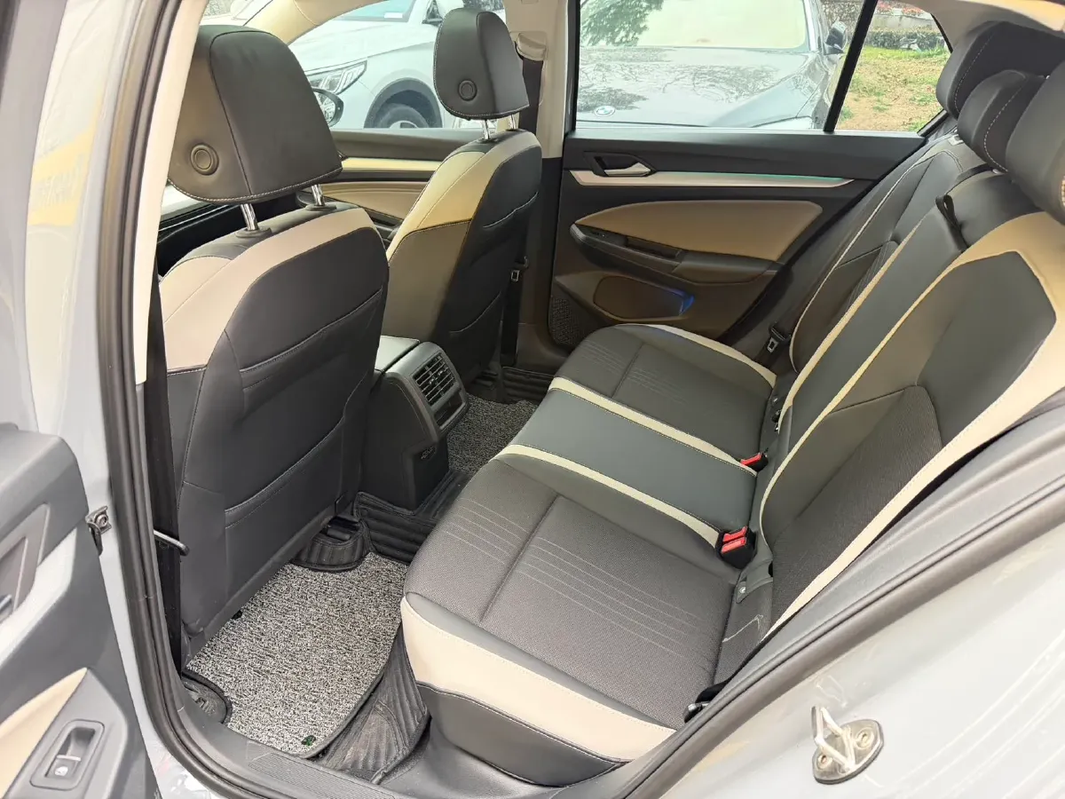 2021 Volkswagen Golf 1.4T 150HP L4 7DCT,autocango,china used car exporter,china ev exporter,chinese used car exporter,chinese used ev exporter